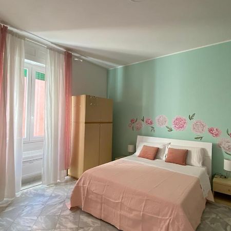 Superior Apt Next Colosseo A/C Wo Fi 3 Bedrooms โรม ภายนอก รูปภาพ