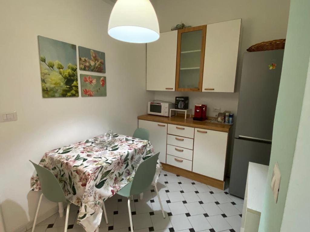 Superior Apt Next Colosseo A/C Wo Fi 3 Bedrooms โรม ภายนอก รูปภาพ